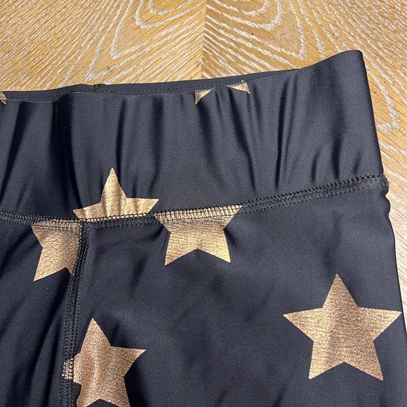 TEREZ Star Foil Printed Tall Band Performance Leggings XS - Picture 6 of 10
